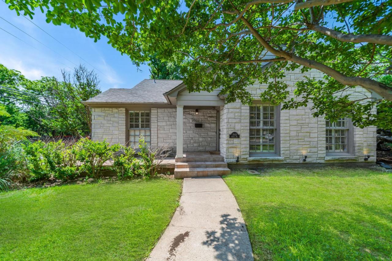 Sunset House - Luxury Pool And Hot Tub Retreat Villa Dallas Luaran gambar