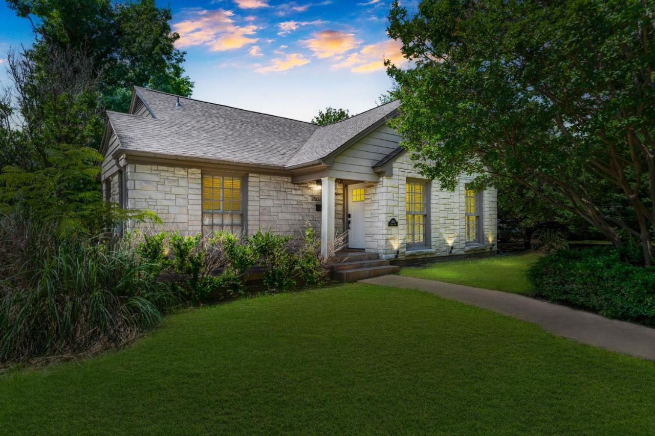 Sunset House - Luxury Pool And Hot Tub Retreat Villa Dallas Luaran gambar